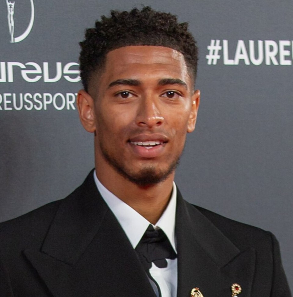 2-0！上海申花爆发，决战日本豪门，取胜=出线，6外援驰援，替海港复仇（2-0！申花状态火热，生死战对阵日本豪门，赢球即晋级，六大外援压阵，为海港雪耻）