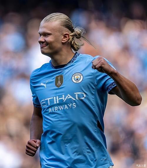 体坛记者：瓦科去留可能性相同，有西亚、东南亚球队有意签他（体坛记者：瓦科去留五五开，西亚与东南亚球队有意引进）