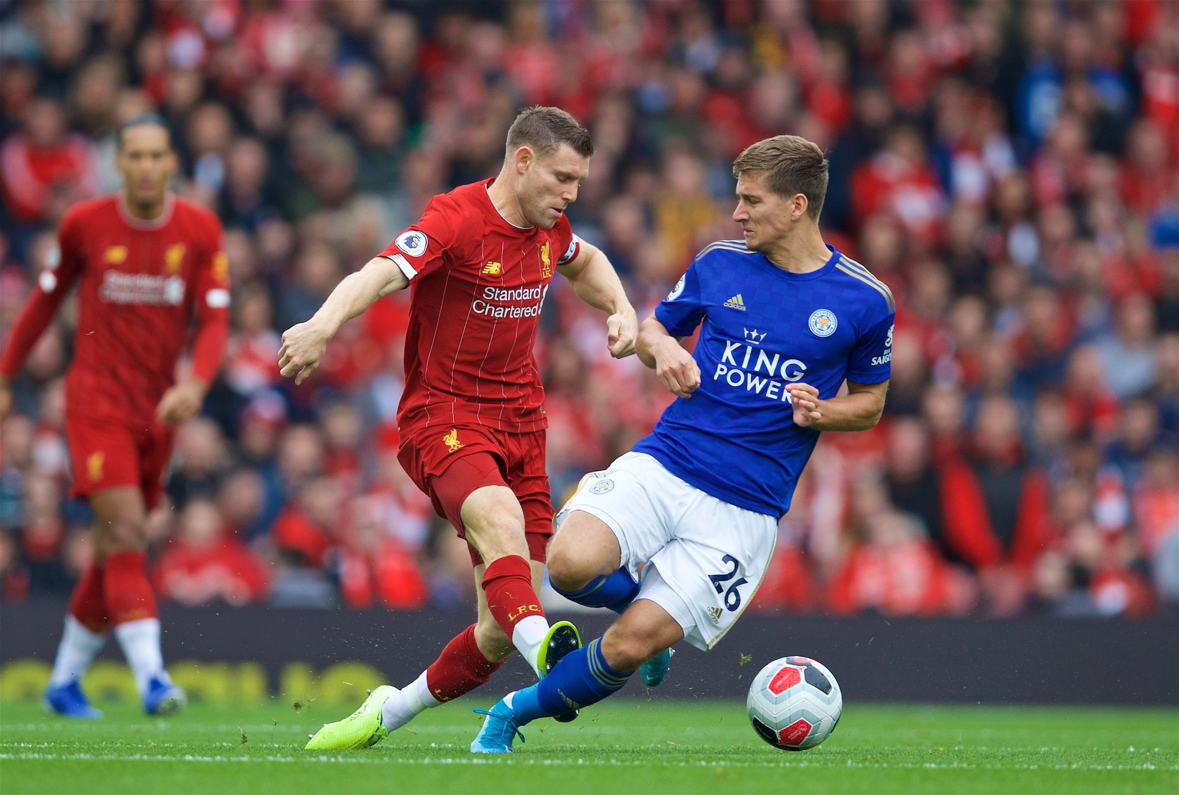 梅州客家因财务危机降级，未能延续奇迹，暴露中国足球现实困境。（财务危机拖垮梅州客家，奇迹止步，折射中国足球的现实困局）