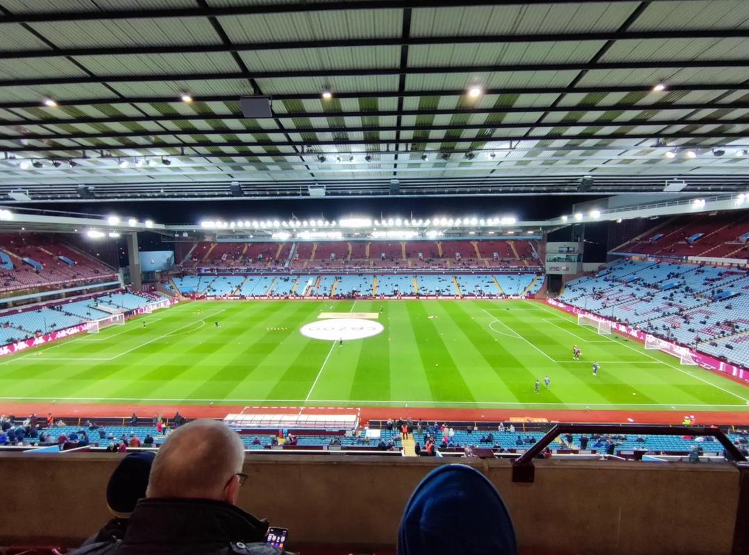 76人主场再度掀起白热化（76人主场再次进入白热阶段）