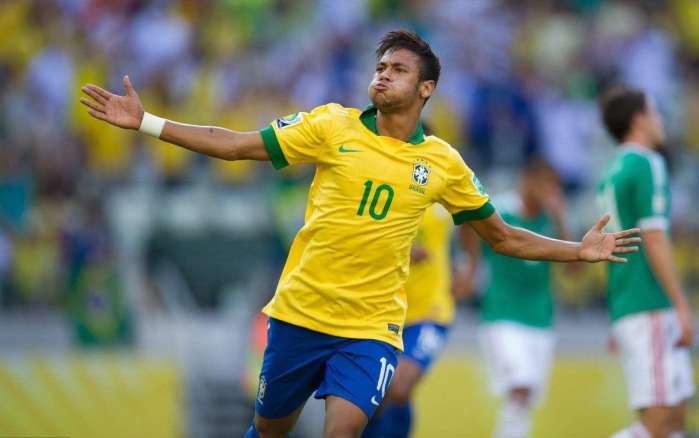 巴洛特利回忆当年在曼城的首堂训练课：我都想吐（巴洛特利回顾曼城首训：累到想吐）